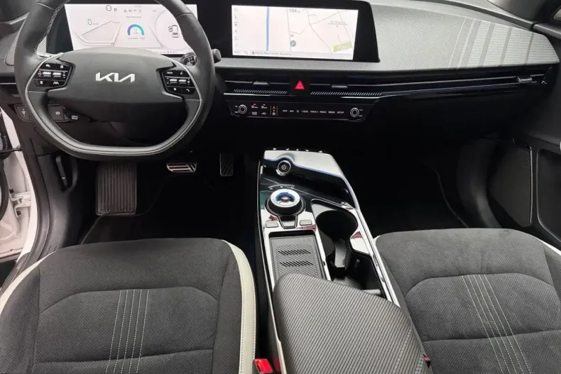 Kia EV6 din 2025 cu 10.535 km - oferta KIA229965 - foto 10