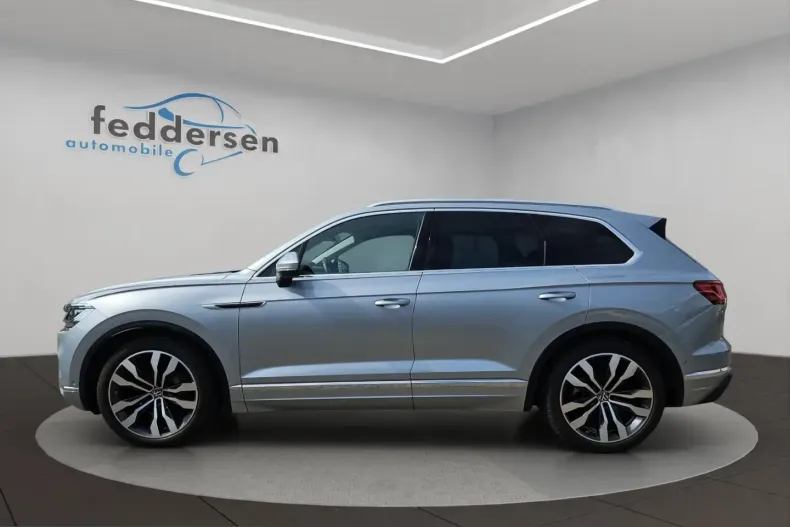 Volkswagen Touareg din 2023 cu 72.400 km - oferta VOL229979 - foto 3