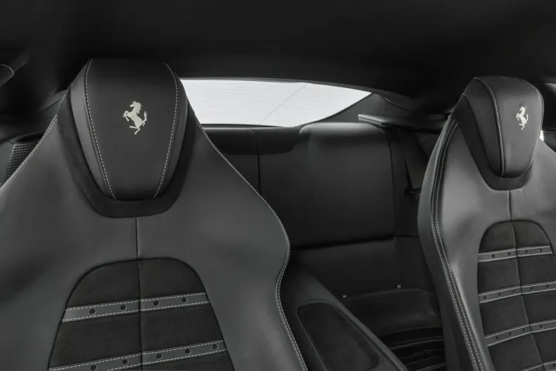 Ferrari Roma din 2023 cu 26.800 km - oferta FER229980 - foto 18