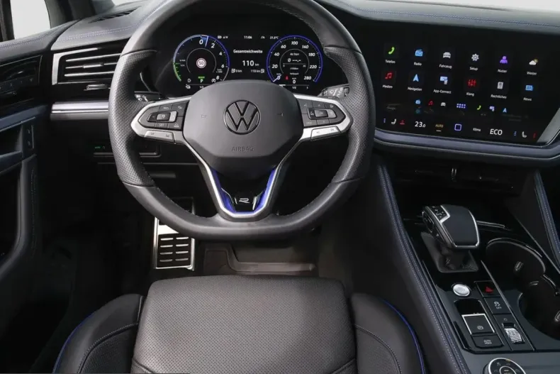 Volkswagen Touareg din 2025 cu 24.604 km - oferta VOL229981 - foto 11