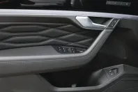 Volkswagen Touareg din 2025 cu 24.604 km - oferta VOL229981 - foto 13