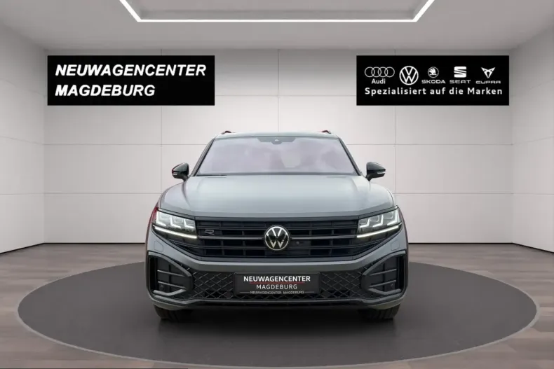Volkswagen Touareg din 2025 cu 15.457 km - oferta VOL229984 - foto 2