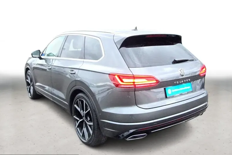 Volkswagen Touareg din 2022 cu 86.023 km - oferta VOL229987 - foto 3