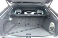 Volkswagen Touareg din 2022 cu 86.023 km - oferta VOL229987 - foto 6