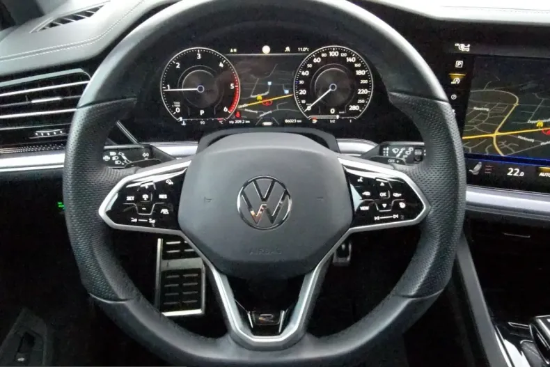 Volkswagen Touareg din 2022 cu 86.023 km - oferta VOL229987 - foto 10