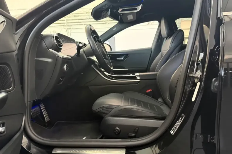 Mercedes-Benz C 220 (Clasa C) din 2023 cu 48.221 km - oferta MER229990 - foto 18