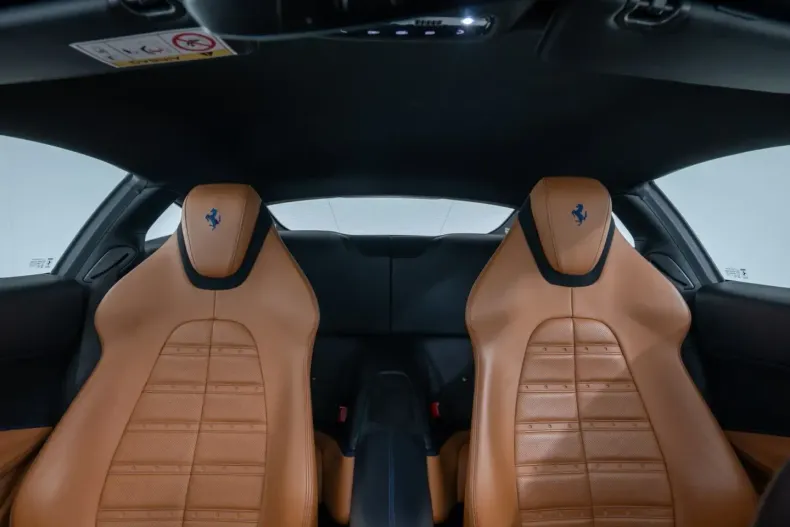 Ferrari Roma din 2022 cu 39.900 km - oferta FER229992 - foto 25