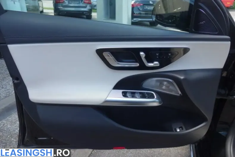 Mercedes-Benz E 220 (Clasa E) din 2025 cu 25.380 km - oferta MER229993 - foto 10