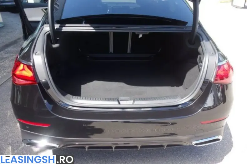 Mercedes-Benz E 220 (Clasa E) din 2025 cu 25.380 km - oferta MER229993 - foto 17