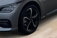 Kia EV6 din 2025 cu 21.149 km - oferta KIA229998 - foto 6