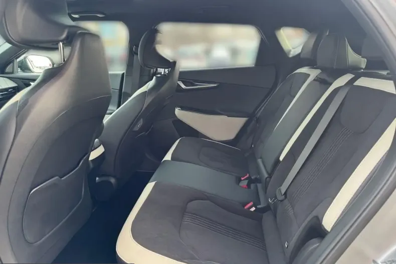 Kia EV6 din 2025 cu 21.149 km - oferta KIA229998 - foto 11