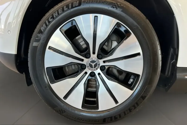 Mercedes-Benz EQC (Clasa GLC) din 2023 cu 66.071 km - oferta MER230013 - foto 6