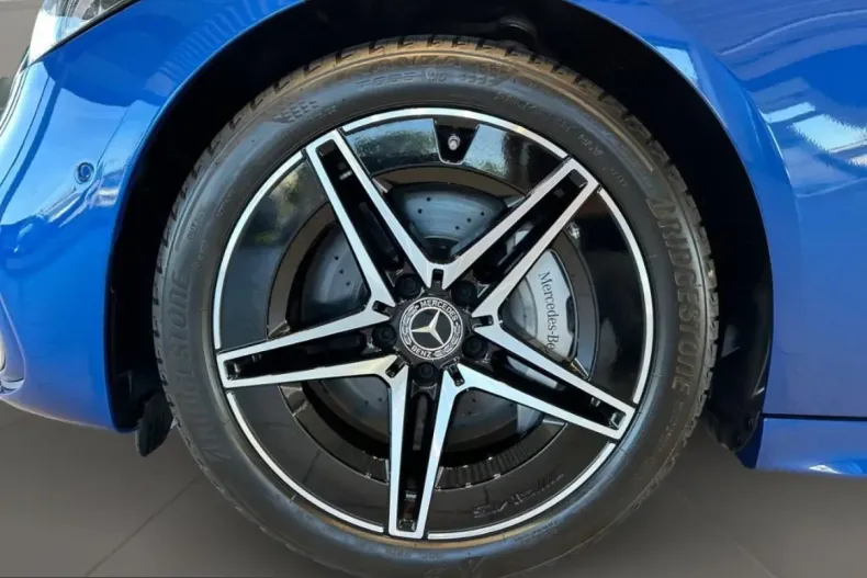 Mercedes-Benz C 300 (Clasa C) din 2025 cu 16.384 km - oferta MER230016 - foto 11