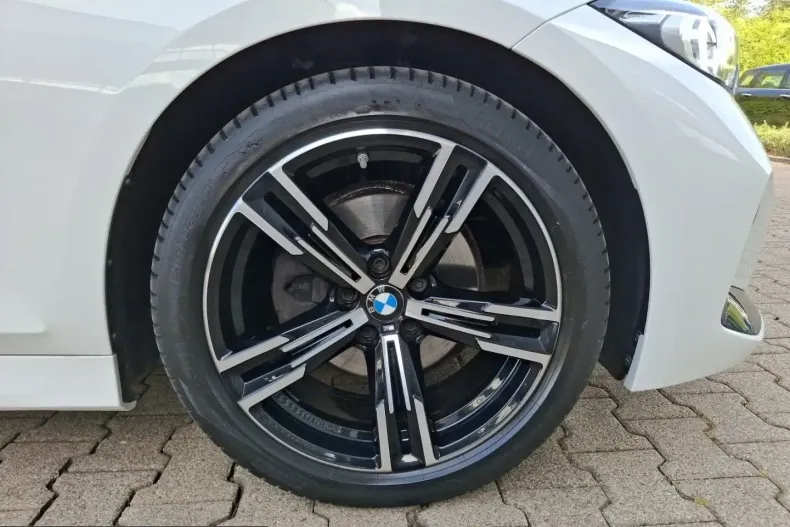 BMW 320 (Seria 3) din 2023 cu 27.900 km - oferta BMW230018 - foto 11