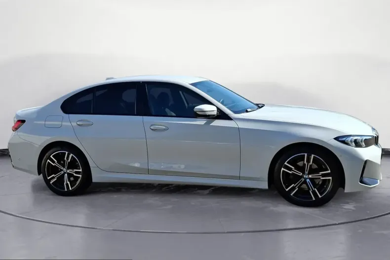 BMW 318 din 2025 cu 11.950 km - oferta BMW230019 - foto 5