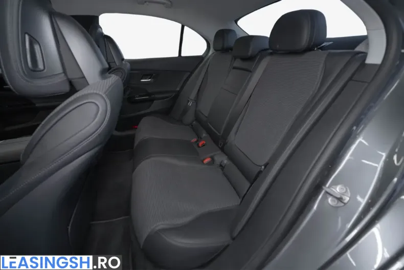 Mercedes-Benz C 180 (Clasa C) din 2022 cu 38.000 km - oferta MER230025 - foto 11