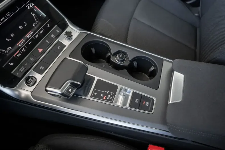 Audi A6 din 2023 cu 57.530 km - oferta AUD230033 - foto 19