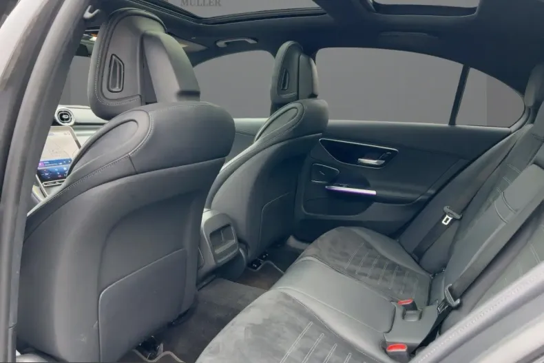 Mercedes-Benz C 300 (Clasa C) din 2023 cu 70.757 km - oferta MER230037 - foto 7