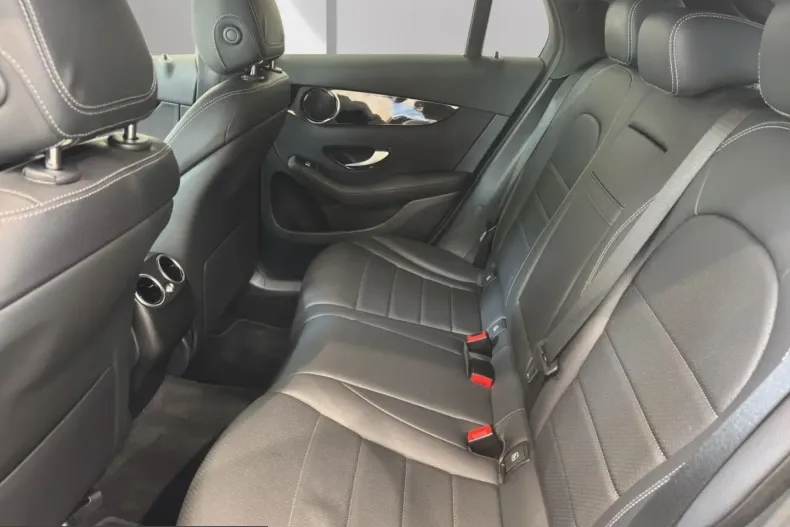 Mercedes-Benz GLC 220 (Clasa GLC) din 2023 cu 42.285 km - oferta MER230039 - foto 6