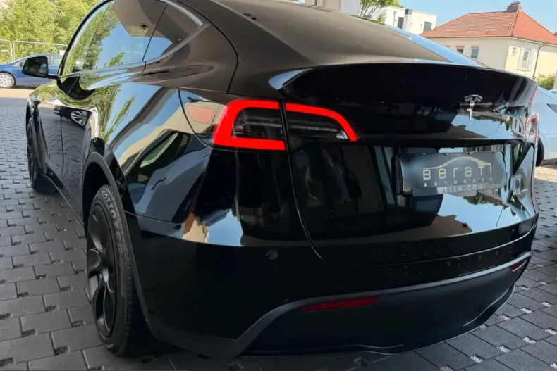 Tesla Model Y din 2023 cu 37.000 km - oferta TES230041 - foto 4