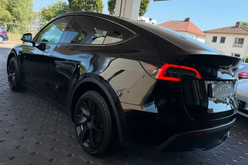 Tesla Model Y din 2023 cu 37.000 km - oferta TES230041 - foto 30