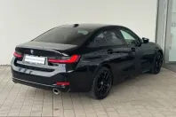 BMW 320 (Seria 3) din 2023 cu 32.206 km - oferta BMW230042 - foto 3