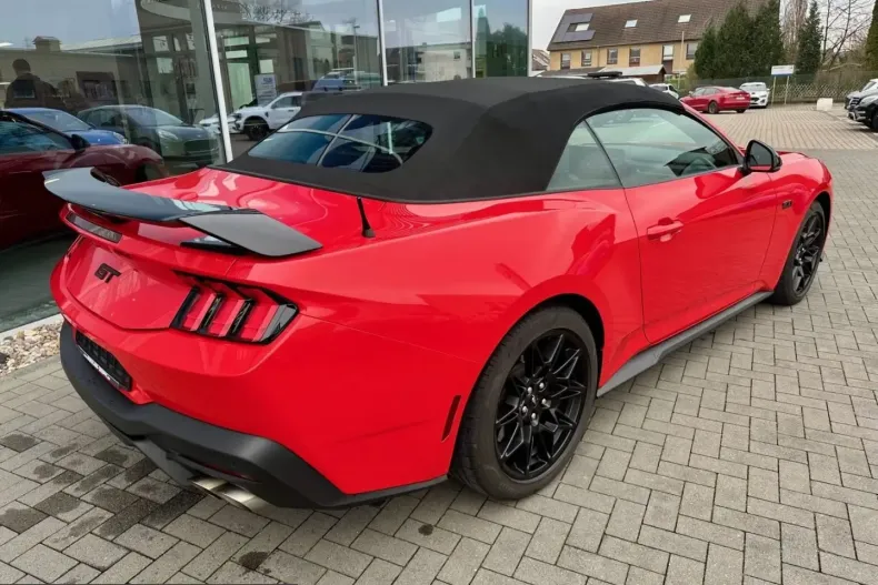 Ford Mustang din 2025 cu 4.800 km - oferta FOR230055 - foto 4