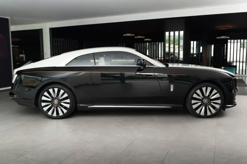 Rolls-Royce Spectre din 2024 cu 28.900 km - oferta ROL230084 - foto 4
