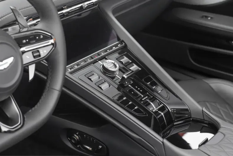 Aston Martin DB12 din 2024 cu 17.900 km - oferta AST230086 - foto 29