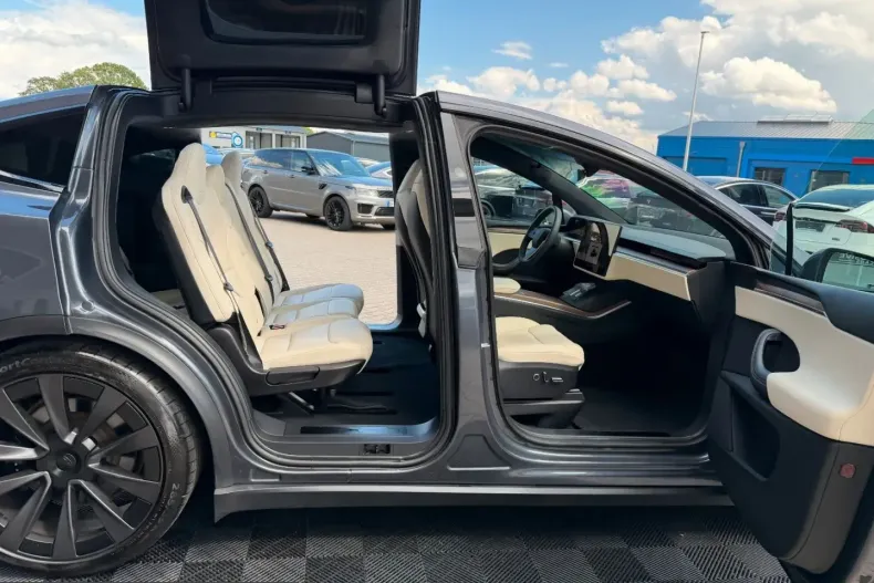 Tesla Model X din 2023 cu 68.333 km - oferta TES230090 - foto 24