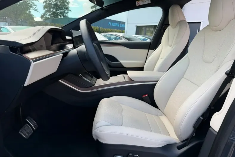 Tesla Model X din 2023 cu 68.333 km - oferta TES230090 - foto 37