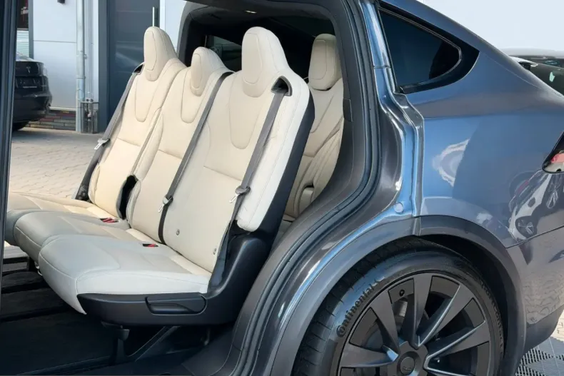 Tesla Model X din 2023 cu 68.333 km - oferta TES230090 - foto 38