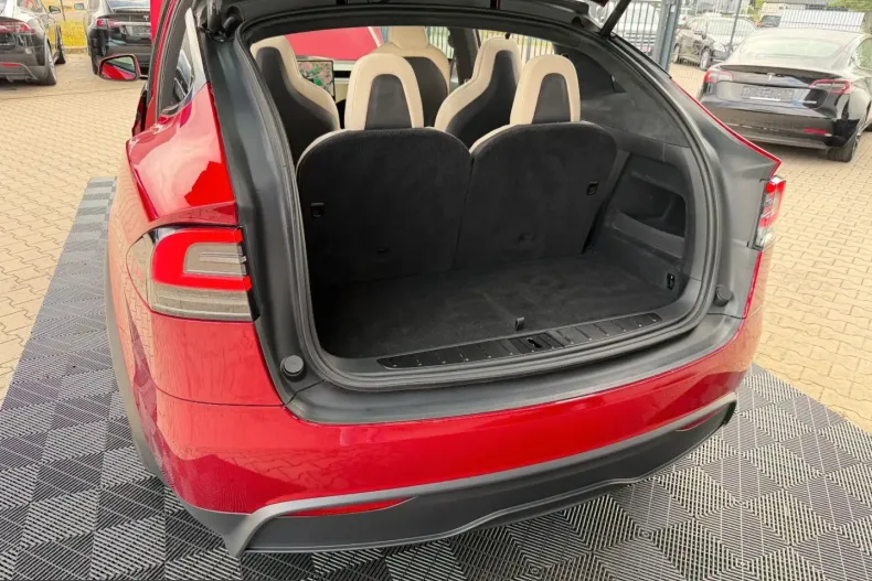Tesla Model X din 2023 cu 69.888 km - oferta TES230092 - foto 17