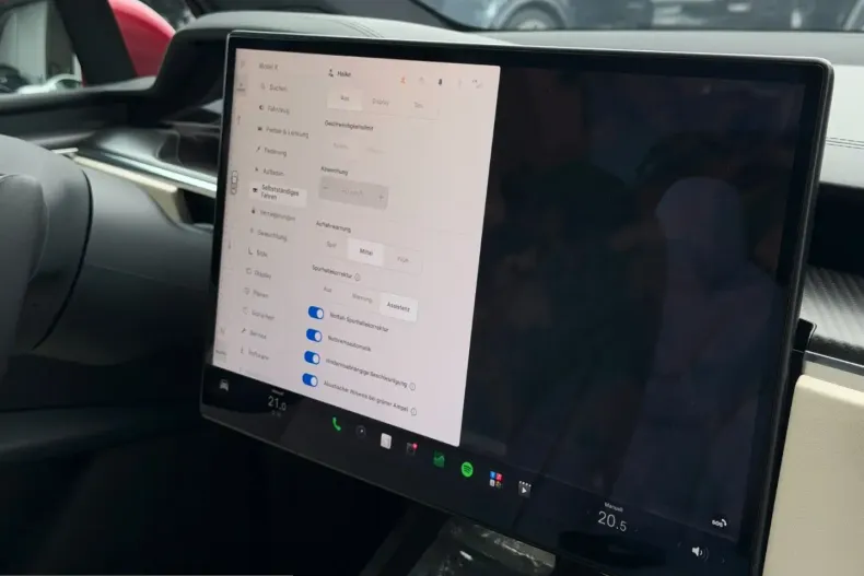 Tesla Model X din 2023 cu 69.888 km - oferta TES230092 - foto 36