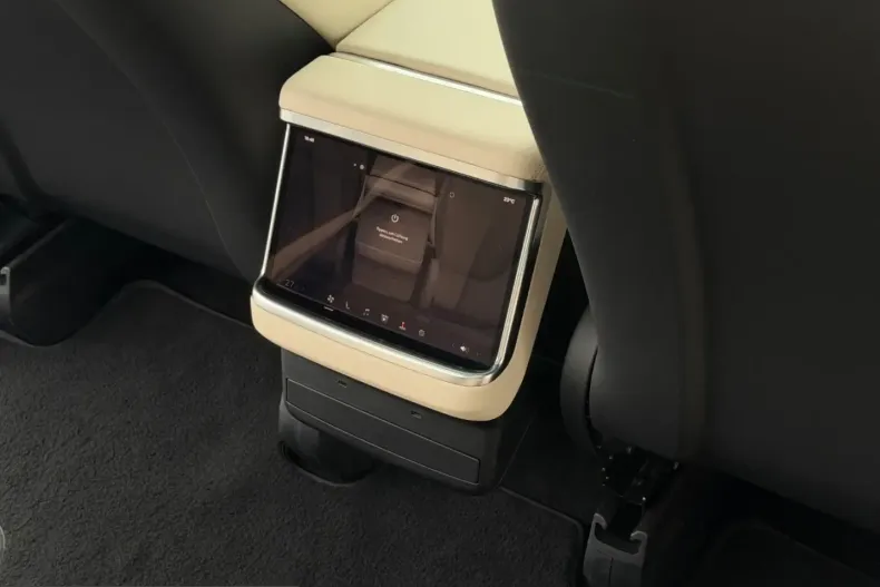 Tesla Model X din 2023 cu 69.888 km - oferta TES230092 - foto 39