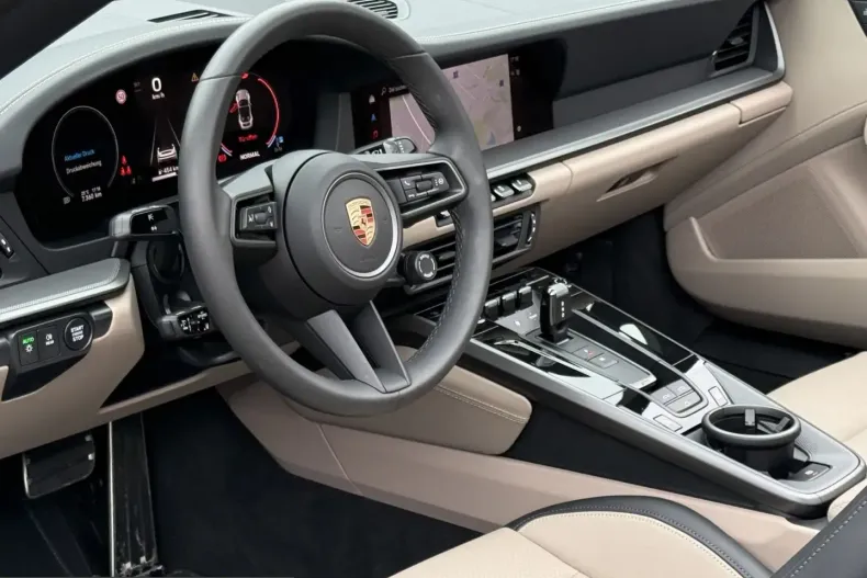 Porsche 992 din 2025 cu 7.400 km - oferta POR230096 - foto 6