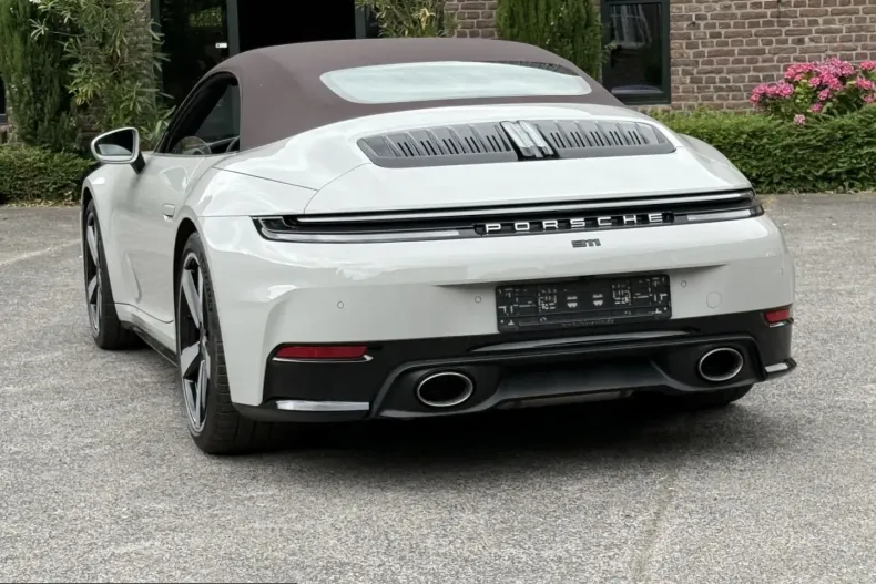 Porsche 992 din 2025 cu 7.400 km - oferta POR230096 - foto 7