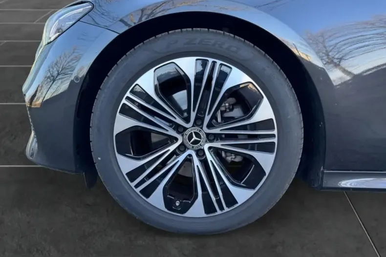 Mercedes-Benz E 200 (Clasa E) din 2023 cu 3.251 km - oferta MER230104 - foto 12