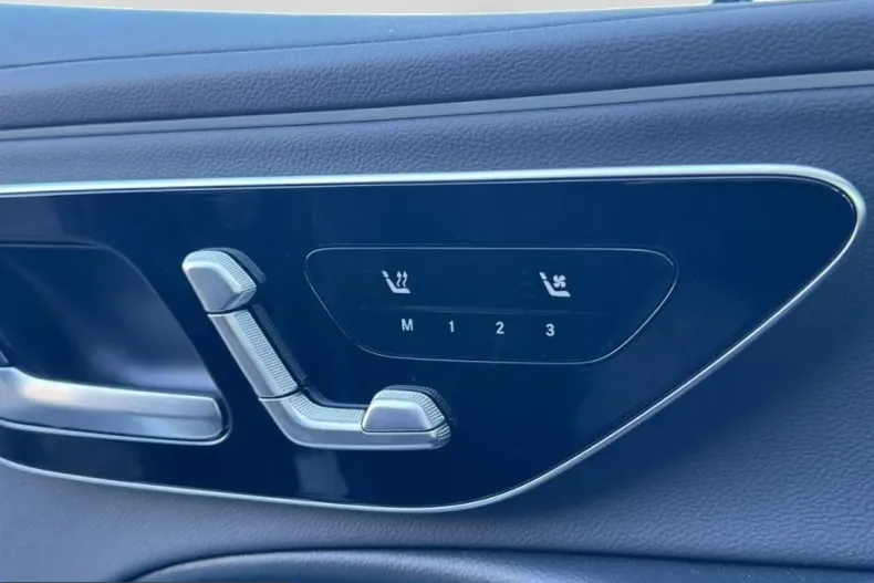 Mercedes-Benz E 200 (Clasa E) din 2023 cu 3.251 km - oferta MER230104 - foto 15