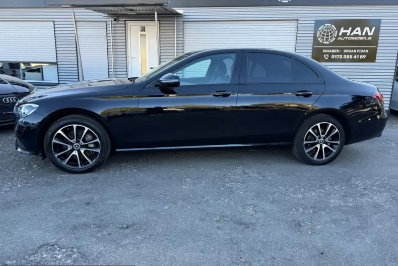 Mercedes-Benz E 200 (Clasa E) din 2023 cu 65.500 km - oferta MER230108 - foto 1