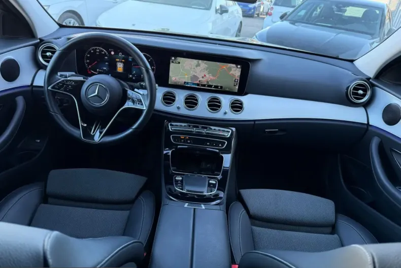 Mercedes-Benz E 200 (Clasa E) din 2023 cu 65.500 km - oferta MER230108 - foto 2