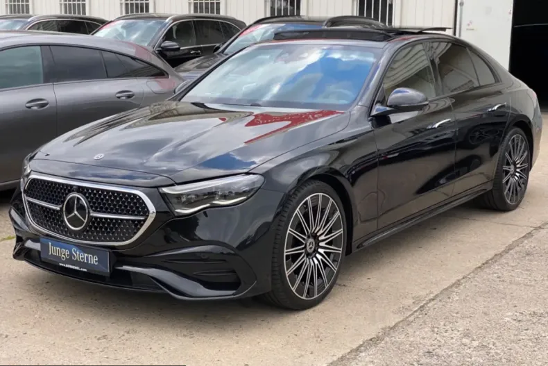 Mercedes-Benz E 220 (Clasa E) din 2024 cu 33.192 km - oferta MER230113 - foto 1