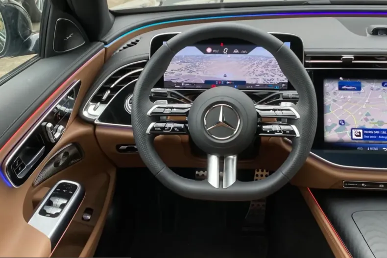 Mercedes-Benz E 220 (Clasa E) din 2024 cu 33.192 km - oferta MER230113 - foto 12