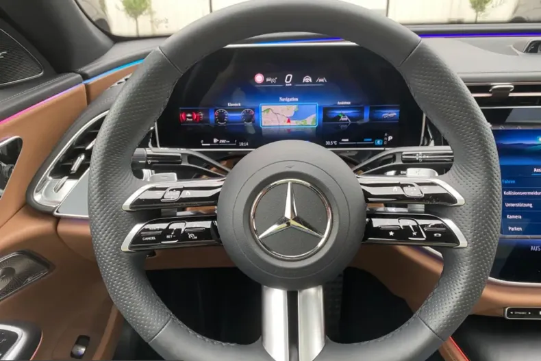 Mercedes-Benz E 220 (Clasa E) din 2024 cu 33.192 km - oferta MER230113 - foto 13