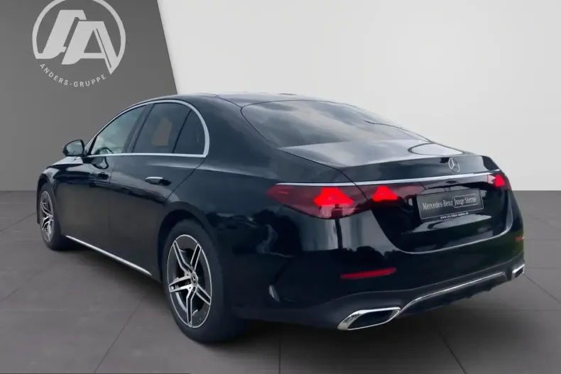 Mercedes-Benz E 220 (Clasa E) din 2025 cu 6.202 km - oferta MER230114 - foto 4