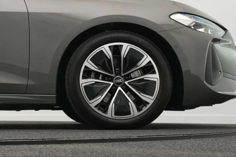 Audi A5 din 2025 cu 7.300 km - oferta AUD230116 - foto 36