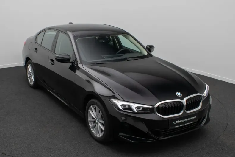 BMW 318i (Seria 3) din 2024 cu 36.904 km - oferta BMW230123 - foto 3