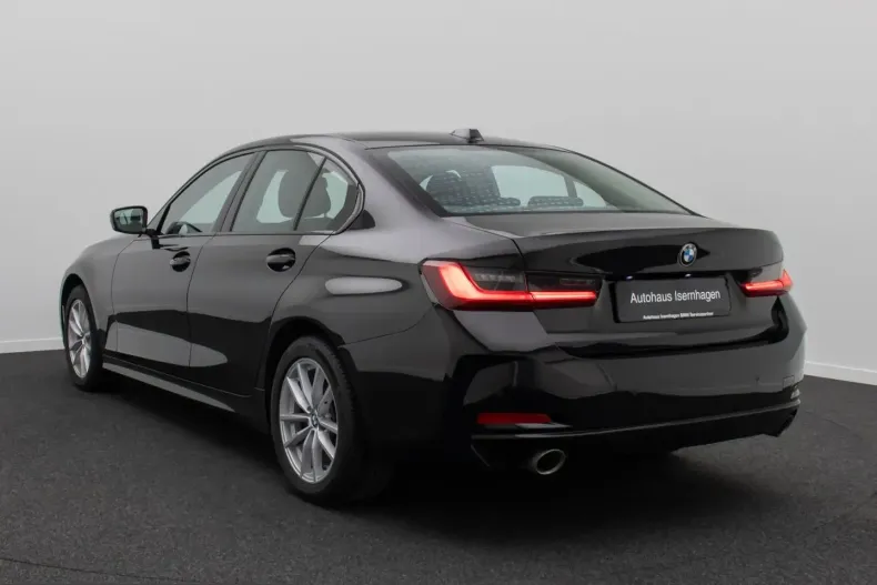 BMW 318i (Seria 3) din 2024 cu 36.904 km - oferta BMW230123 - foto 9