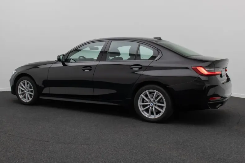 BMW 318i (Seria 3) din 2024 cu 36.904 km - oferta BMW230123 - foto 10