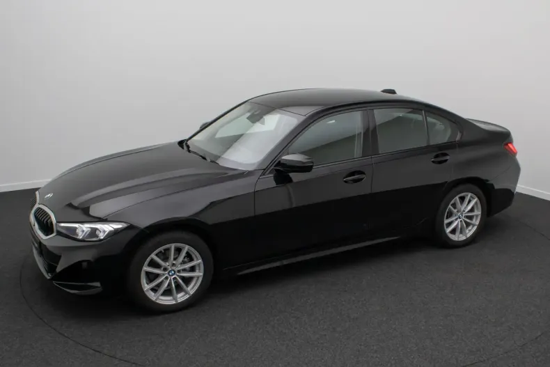 BMW 318i (Seria 3) din 2024 cu 36.904 km - oferta BMW230123 - foto 12
